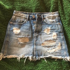 H&M distressed jean mini skirt